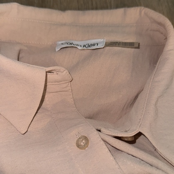 Calvin Klein Short Cuffed Sleeve Top - Picture 6 of 6